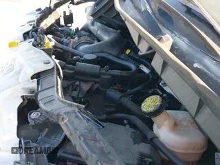 ✅ 2020 Ford Transit Cargo • VIN: 1FTBR1C8XLKA59619 • Lot: 43326857. Wystawiony na IAAI z przebiegiem 100 727 mil. Bezpłatny archiwum sprzedaży aukcyjnych z USA i szczegółowy raport historii pojazdu na DreamBid. Zdjęcie 20.