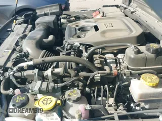 ✅ 2020 Jeep Wrangler Unlimited Sahara • VIN: 1C4HJXEN8LW166829 • Lot: 42597701. Wystawiony na IAAI z przebiegiem 97 427 mil. Bezpłatny archiwum sprzedaży aukcyjnych z USA i szczegółowy raport historii pojazdu na DreamBid. Zdjęcie 19.