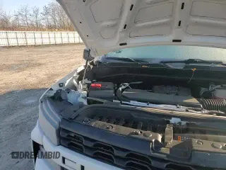 ✅ 2021 Chevrolet Silverado 1500 Custom • VIN: 1GCRYBEK3MZ315608 • Lot: 93117495. Wystawiony na Copart z przebiegiem 84 297 mil. Bezpłatny archiwum sprzedaży aukcyjnych z USA i szczegółowy raport historii pojazdu na DreamBid. Zdjęcie 13.