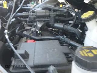 ✅ 2024 Ford Transit Cargo • VIN: 1FTBR1Y80RKB59990 • Lot: 42241182. Wystawiony na IAAI z przebiegiem 13 385 mil. Bezpłatny archiwum sprzedaży aukcyjnych z USA i szczegółowy raport historii pojazdu na DreamBid. Zdjęcie 19.