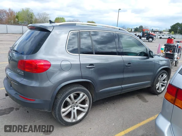 ✅ 2013 Volkswagen Tiguan S • VIN: WVGBV3AXXDW578161 • Lot: 44784462. Wystawiony na IAAI z przebiegiem 160 466 mil. Bezpłatny archiwum sprzedaży aukcyjnych z USA i szczegółowy raport historii pojazdu na DreamBid. Zdjęcie 4.