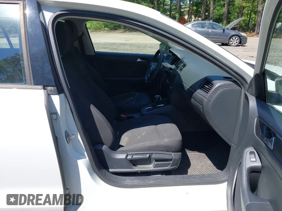 ✅ 2016 Volkswagen Jetta S • VIN: 3VW267AJ9GM395176 • Lot: 45145657. Listed on IAAI with 116,996 mi. Free auction sales archive from the USA and detailed vehicle history report at DreamBid. Image 5.