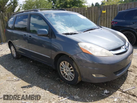 ✅ 2008 Toyota Sienna XLE • VIN: 5TDBK22C38S009385 • Lot: 45571209. Wystawiony na IAAI z przebiegiem 197 636 mil. Bezpłatny archiwum sprzedaży aukcyjnych z USA i szczegółowy raport historii pojazdu na DreamBid. Zdjęcie 1.
