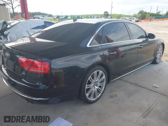 ✅ 2011 Audi A8 • VIN: WAURVAFD8BN004048 • Лот: 43172827. Опубликован ранее на IAAI с пробегом 78 854 миль. Бесплатный доступ к архиву аукционных продаж из США и подробный отчёт об истории автомобиля на DreamBid. Изображение 4.