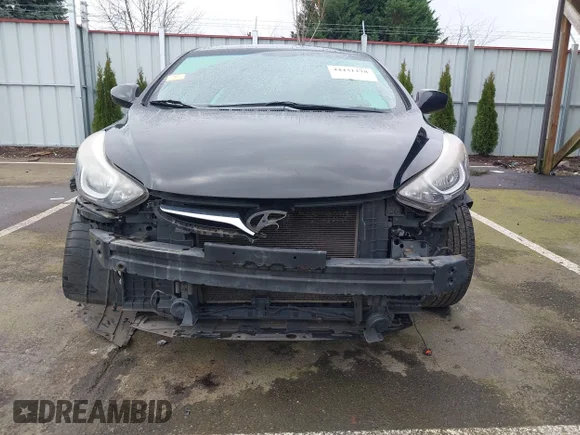 ✅ 2015 Hyundai Elantra SE • VIN: KMHDH4AEXFU258941 • Lot: 44431278. Wystawiony na IAAI z przebiegiem 130 507 mil. Bezpłatny archiwum sprzedaży aukcyjnych z USA i szczegółowy raport historii pojazdu na DreamBid. Zdjęcie 6.