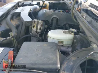 ✅ 2003 Chevrolet Suburban LS • VIN: 3GNEC16TX3G312371 • Лот: 41208355. Опубликован ранее на IAAI с пробегом 199 436 миль. Бесплатный доступ к архиву аукционных продаж из США и подробный отчёт об истории автомобиля на DreamBid. Изображение 13.