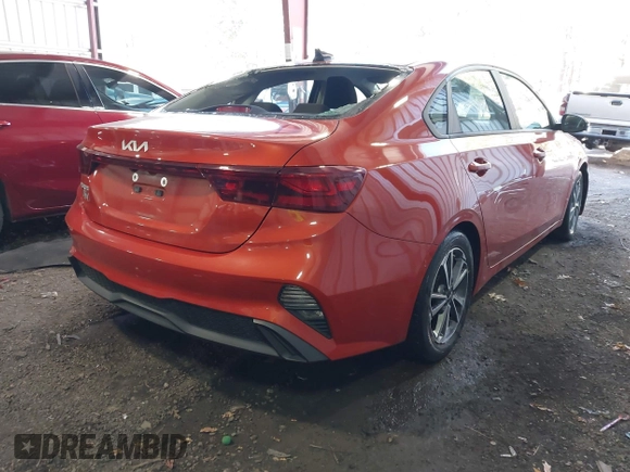 ✅ 2022 Kia Forte LXS • VIN: 3KPF24AD7NE417353 • Lot: 43803156. Wystawiony na IAAI z przebiegiem 47 028 mil. Bezpłatny archiwum sprzedaży aukcyjnych z USA i szczegółowy raport historii pojazdu na DreamBid. Zdjęcie 4.