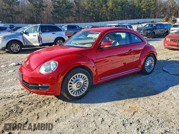 ✅ 2016 Volkswagen Beetle SE • VIN: 3VWJ17AT7GM631688 • Lot: 97236135. Wystawiony na Copart z przebiegiem 93 460 mil. Bezpłatny archiwum sprzedaży aukcyjnych z USA i szczegółowy raport historii pojazdu na DreamBid. Zdjęcie 1.