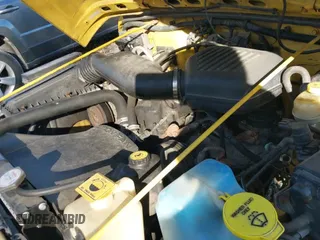 ✅ 2000 Jeep Wrangler SE • VIN: 1J4FA29P8YP729363 • Лот: 43685505. Опубликован ранее на IAAI с пробегом 176 196 миль. Бесплатный доступ к архиву аукционных продаж из США и подробный отчёт об истории автомобиля на DreamBid. Изображение 12.