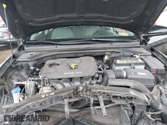 ✅ 2017 Hyundai Elantra SE • VIN: 5NPD84LF3HH021120 • Lot: 43984910. Listed on IAAI with 84,151 mi. Free auction sales archive from the USA and detailed vehicle history report at DreamBid. Image 10.