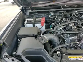 ✅ 2018 Dodge Challenger SXT Plus • VIN: 2C3CDZAG6JH155462 • Lot: 82759305. Listed on Copart with 117,427 mi. Free auction sales archive from the USA and detailed vehicle history report at DreamBid. Image 15.