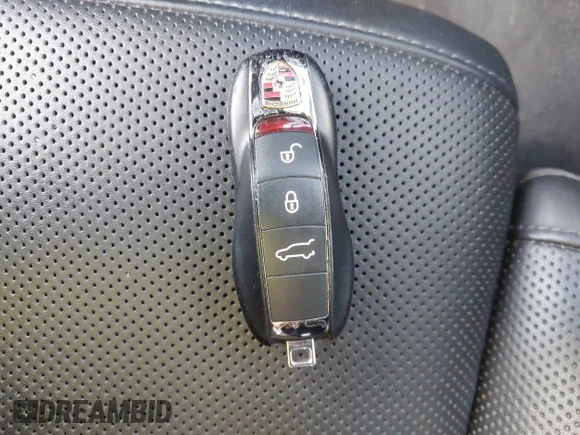 ✅ 2018 Porsche Macan • VIN: WP1AA2A5XJLB13637 • Лот: 43184603. Опубліковано раніше на IAAI з пробігом 71 593 миль. Безкоштовний доступ до архіву аукціонних продажів зі США та докладний звіт про історію автомобіля на DreamBid. Зображення 11.