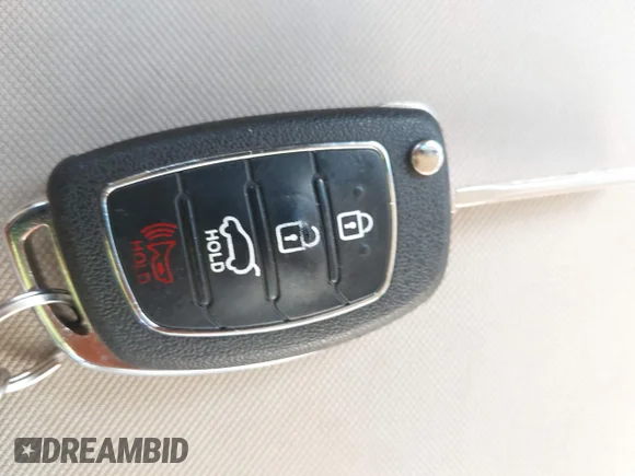 ✅ 2015 Hyundai Sonata SE • VIN: 5NPE24AF2FH230984 • Lot: 44425289. Wystawiony na IAAI z przebiegiem 173 443 mil. Bezpłatny archiwum sprzedaży aukcyjnych z USA i szczegółowy raport historii pojazdu na DreamBid. Zdjęcie 11.