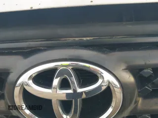 ✅ 2006 Toyota RAV4 Sport • VIN: JTMBK32V866003859 • Лот: 43723864. Опубликован ранее на IAAI с пробегом 193 953 миль. Бесплатный доступ к архиву аукционных продаж из США и подробный отчёт об истории автомобиля на DreamBid. Изображение 17.