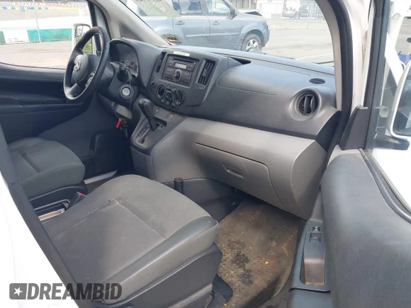 ✅ 2016 Nissan NV200 S • VIN: 3N6CM0KN7GK700141 • Lot: 42295920. Wystawiony na IAAI z przebiegiem 188 440 mil. Bezpłatny archiwum sprzedaży aukcyjnych z USA i szczegółowy raport historii pojazdu na DreamBid. Zdjęcie 5.