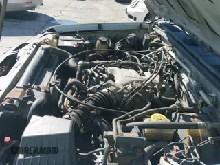 ✅ 2000 Nissan Xterra XE • VIN: 5N1ED28Y5YC596163 • Lot: 43698831. Wystawiony na IAAI z przebiegiem 200 802 mil. Bezpłatny archiwum sprzedaży aukcyjnych z USA i szczegółowy raport historii pojazdu na DreamBid. Zdjęcie 13.