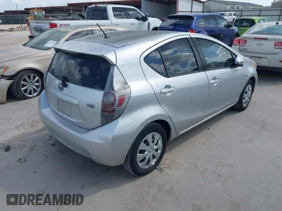 ✅ 2012 Toyota Prius Three • VIN: JTDKDTB31C1516985 • Lot: 45262984. Wystawiony na IAAI z przebiegiem 86 375 mil. Bezpłatny archiwum sprzedaży aukcyjnych z USA i szczegółowy raport historii pojazdu na DreamBid. Zdjęcie 4.