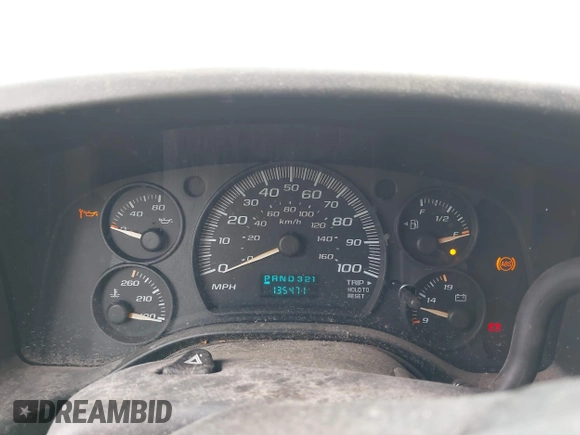 ✅ 2004 Chevrolet Express Cargo • VIN: 1GCFG15XX41150053 • Lot: 42236337. Wystawiony na IAAI z przebiegiem 135 471 mil. Bezpłatny archiwum sprzedaży aukcyjnych z USA i szczegółowy raport historii pojazdu na DreamBid. Zdjęcie 7.
