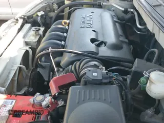 ✅ 2003 Toyota Matrix Std • VIN: 2T1KR32E33C050166 • Lot: 43774963. Listed on IAAI with 238,277 mi. Free auction sales archive from the USA and detailed vehicle history report at DreamBid. Image 12.