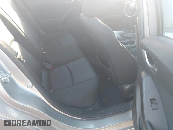 ✅ 2014 Mazda 3 i Sport • VIN: JM1BM1U75E1218138 • Lot: 44005159. Wystawiony na IAAI z przebiegiem 167 158 mil. Bezpłatny archiwum sprzedaży aukcyjnych z USA i szczegółowy raport historii pojazdu na DreamBid. Zdjęcie 8.