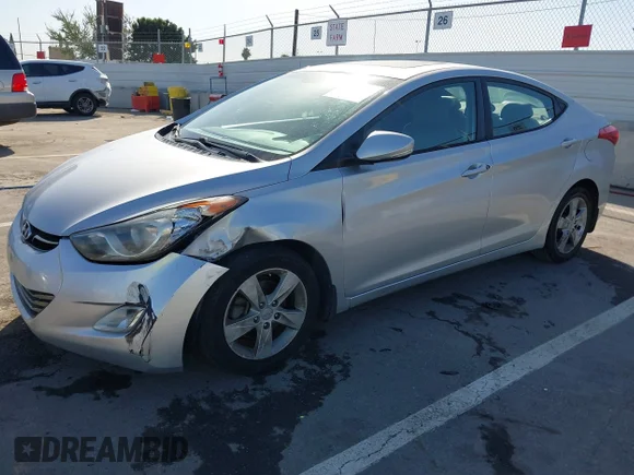 ✅ 2013 Hyundai Elantra GLS • VIN: KMHDH4AE5DU523696 • Lot: 44274360. Wystawiony na IAAI z przebiegiem 159 144 mil. Bezpłatny archiwum sprzedaży aukcyjnych z USA i szczegółowy raport historii pojazdu na DreamBid. Zdjęcie 2.