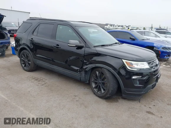 ✅ 2019 Ford Explorer XLT • VIN: 1FM5K7D80KGA41873 • Lot: 45008558. Wystawiony na IAAI z przebiegiem 74 214 mil. Bezpłatny archiwum sprzedaży aukcyjnych z USA i szczegółowy raport historii pojazdu na DreamBid. Zdjęcie 1.