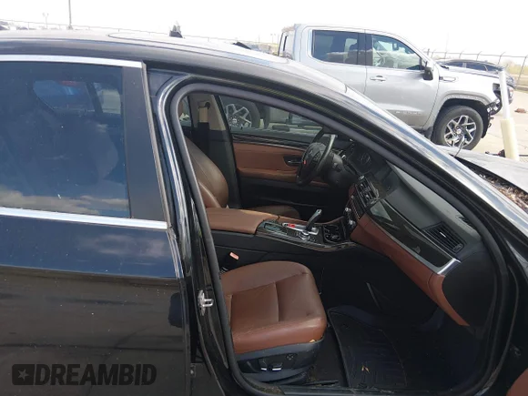 ✅ 2011 BMW 5 Series 528i • VIN: WBAFR1C52BC738782 • Lot: 44674791. Listed on IAAI with 180,295 mi. Free auction sales archive from the USA and detailed vehicle history report at DreamBid. Image 5.