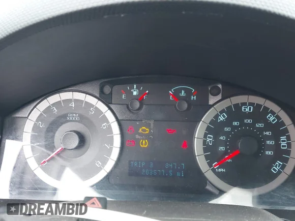 ✅ 2010 Ford Escape Limited • VIN: 1FMCU9EG0AKC59326 • Lot: 44365349. Wystawiony na IAAI z przebiegiem 203 577 mil. Bezpłatny archiwum sprzedaży aukcyjnych z USA i szczegółowy raport historii pojazdu na DreamBid. Zdjęcie 7.