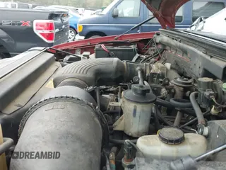 ✅ 2000 Ford Expedition XLT • VIN: 1FMPU16L5YLB43932 • Lot: 43553294. Wystawiony na IAAI z przebiegiem 216 739 mil. Bezpłatny archiwum sprzedaży aukcyjnych z USA i szczegółowy raport historii pojazdu na DreamBid. Zdjęcie 12.