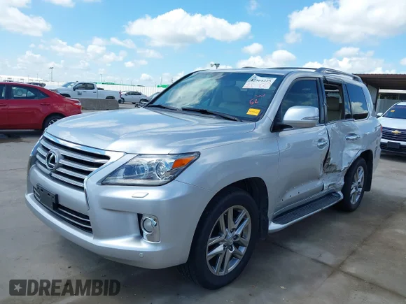 ✅ 2013 Lexus LX 570 • VIN: JTJHY7AXXD4110355 • Лот: 42564225. Опубліковано раніше на IAAI з пробігом 172 715 миль. Безкоштовний доступ до архіву аукціонних продажів зі США та докладний звіт про історію автомобіля на DreamBid. Зображення 2.