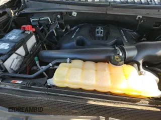 ✅ 2018 Lincoln Navigator Select • VIN: 5LMJJ2HT2JEL13852 • Lot: 85717555. Listed on Copart with 93,044 mi. Free auction sales archive from the USA and detailed vehicle history report at DreamBid. Image 17.