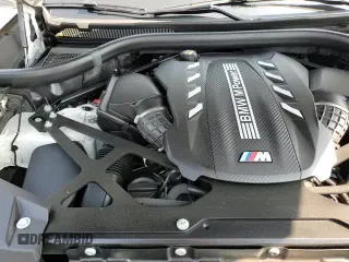 ✅ 2022 BMW X6 M • VIN: 5YMCY0C01N9M56990 • Lot: 64793995. Wystawiony na Copart z przebiegiem 31 666 mil. Bezpłatny archiwum sprzedaży aukcyjnych z USA i szczegółowy raport historii pojazdu na DreamBid. Zdjęcie 14.