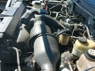 ✅ 2008 Ford F-150 XL • VIN: 1FTRF12W18KE26485 • Lot: 41774634. Wystawiony na IAAI z przebiegiem 165 069 mil. Bezpłatny archiwum sprzedaży aukcyjnych z USA i szczegółowy raport historii pojazdu na DreamBid. Zdjęcie 19.