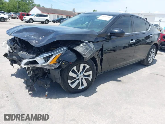 ✅ 2019 Nissan Altima S • VIN: 1N4BL4BV1KN329088 • Lot: 45051810. Wystawiony na IAAI z przebiegiem 67 723 mil. Bezpłatny archiwum sprzedaży aukcyjnych z USA i szczegółowy raport historii pojazdu na DreamBid. Zdjęcie 2.