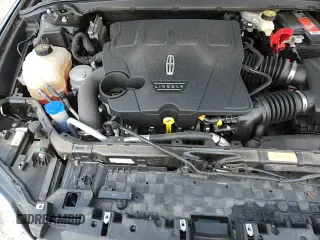 ✅ 2018 Lincoln Continental • VIN: 1LN6L9AP1J5605730 • Lot: 69105155. Wystawiony na Copart z przebiegiem 54 492 mil. Bezpłatny archiwum sprzedaży aukcyjnych z USA i szczegółowy raport historii pojazdu na DreamBid. Zdjęcie 14.