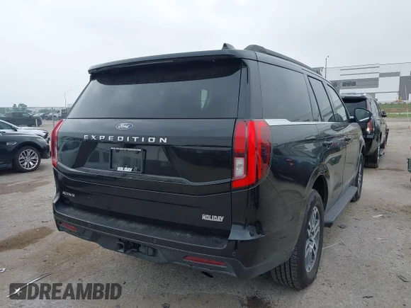 ✅ 2025 Ford Expedition Active • VIN: 1FMJU1H8XSEA17138 • Lot: 44954124. Wystawiony na IAAI z przebiegiem 16 149 mil. Bezpłatny archiwum sprzedaży aukcyjnych z USA i szczegółowy raport historii pojazdu na DreamBid. Zdjęcie 4.
