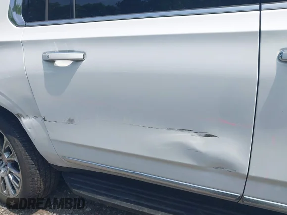 ✅ 2025 GMC Yukon XL Denali • VIN: 1GKS2JRL8SR249364 • Lot: 42436864. Wystawiony na IAAI z przebiegiem 4 292 mil. Bezpłatny archiwum sprzedaży aukcyjnych z USA i szczegółowy raport historii pojazdu na DreamBid. Zdjęcie 6.