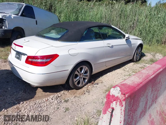 ✅ 2011 Mercedes-Benz E 350 • VIN: WDDKK5GF9BF056079 • Lot: 43145969. Wystawiony na IAAI z przebiegiem 171 464 mil. Bezpłatny archiwum sprzedaży aukcyjnych z USA i szczegółowy raport historii pojazdu na DreamBid. Zdjęcie 4.