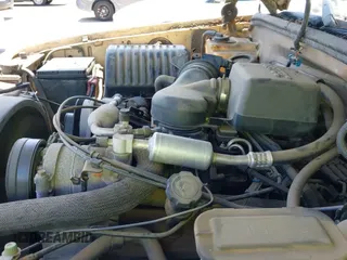 ✅ 1999 GMC Suburban • VIN: 3GKFK16R8XG505360 • Lot: 42608229. Wystawiony na IAAI z przebiegiem 211 671 mil. Bezpłatny archiwum sprzedaży aukcyjnych z USA i szczegółowy raport historii pojazdu na DreamBid. Zdjęcie 12.