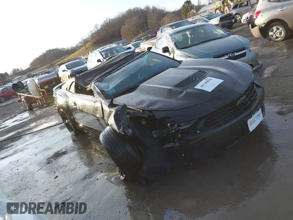 ✅ 2021 Chevrolet Camaro LT1 • VIN: 1G1FF3D70M0138833 • Lot: 38330856. Wystawiony na IAAI z przebiegiem 12 500 mil. Bezpłatny archiwum sprzedaży aukcyjnych z USA i szczegółowy raport historii pojazdu na DreamBid. Zdjęcie 1.