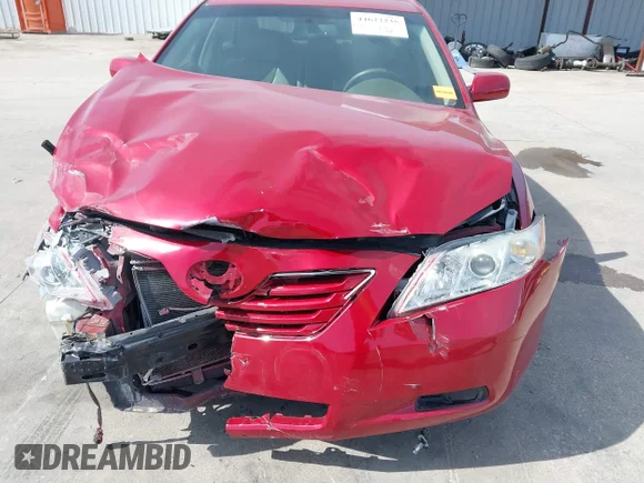 ✅ 2007 Toyota Camry XLE • VIN: JTNBK46K673021023 • Lot: 44622235. Wystawiony na IAAI z przebiegiem 187 552 mil. Bezpłatny archiwum sprzedaży aukcyjnych z USA i szczegółowy raport historii pojazdu na DreamBid. Zdjęcie 6.