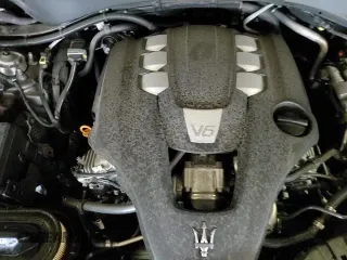 ✅ 2019 Maserati Levante GranSport • VIN: ZN661XUS1KX325454 • Лот: 84955315. Опубликован ранее на Copart с пробегом 47 234 миль. Бесплатный доступ к архиву аукционных продаж из США и подробный отчёт об истории автомобиля на DreamBid. Изображение 17.