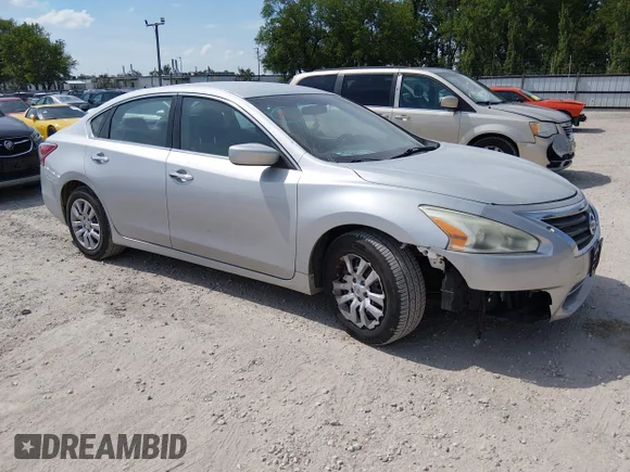 ✅ 2013 Nissan Altima S • VIN: 1N4AL3AP7DC202935 • Lot: 45265555. Listed on IAAI with 113,851 mi. Free auction sales archive from the USA and detailed vehicle history report at DreamBid. Image 1.