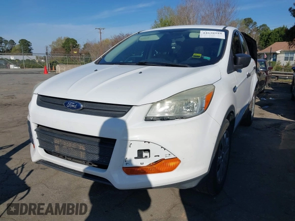 ✅ 2013 Ford Escape S • VIN: 1FMCU0F72DUB57299 • Lot: 44638910. Wystawiony na IAAI z przebiegiem 198 955 mil. Bezpłatny archiwum sprzedaży aukcyjnych z USA i szczegółowy raport historii pojazdu na DreamBid. Zdjęcie 6.
