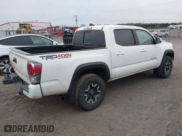 ✅ 2022 Toyota Tacoma SR • VIN: 3TMCZ5AN6NM514384 • Lot: 43886652. Wystawiony na IAAI z przebiegiem 41 356 mil. Bezpłatny archiwum sprzedaży aukcyjnych z USA i szczegółowy raport historii pojazdu na DreamBid. Zdjęcie 4.