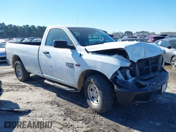 ✅ 2019 Ram 1500 Tradesman • VIN: 3C6JR7DT4KG532395 • Lot: 41305217. Wystawiony na IAAI z przebiegiem 110 222 mil. Bezpłatny archiwum sprzedaży aukcyjnych z USA i szczegółowy raport historii pojazdu na DreamBid. Zdjęcie 1.