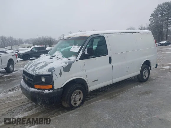 ✅ 2003 Chevrolet Express Cargo • VIN: 1GCGG25U931185214 • Lot: 41523289. Wystawiony na IAAI z przebiegiem 156 711 mil. Bezpłatny archiwum sprzedaży aukcyjnych z USA i szczegółowy raport historii pojazdu na DreamBid. Zdjęcie 2.