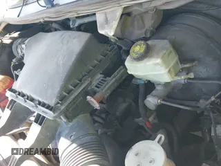 ✅ 2011 Mercedes-Benz Sprinter Cargo • VIN: WD3PE8CB6B5562237 • Lot: 43451045. Wystawiony na IAAI z przebiegiem 434 774 mil. Bezpłatny archiwum sprzedaży aukcyjnych z USA i szczegółowy raport historii pojazdu na DreamBid. Zdjęcie 18.