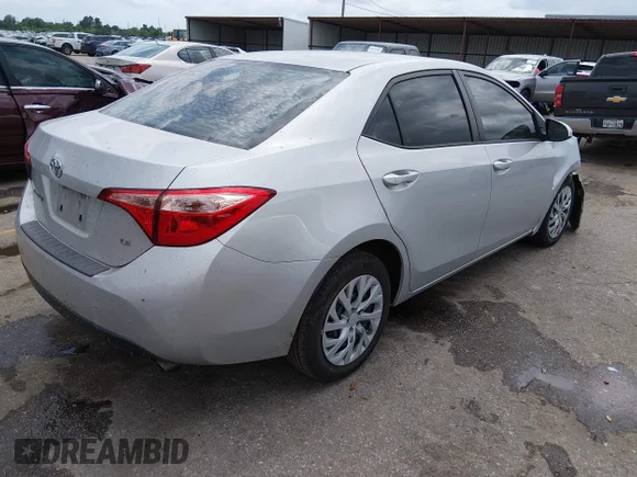 ✅ 2019 Toyota Corolla LE • VIN: 5YFBURHE4KP868710 • Lot: 45125921. Wystawiony na IAAI z przebiegiem 160 667 mil. Bezpłatny archiwum sprzedaży aukcyjnych z USA i szczegółowy raport historii pojazdu na DreamBid. Zdjęcie 4.