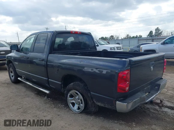 ✅ 2008 Dodge 1500 SLT • VIN: 1D7HA182X8J170227 • Lot: 41526752. Wystawiony na IAAI z przebiegiem 235 775 mil. Bezpłatny archiwum sprzedaży aukcyjnych z USA i szczegółowy raport historii pojazdu na DreamBid. Zdjęcie 3.